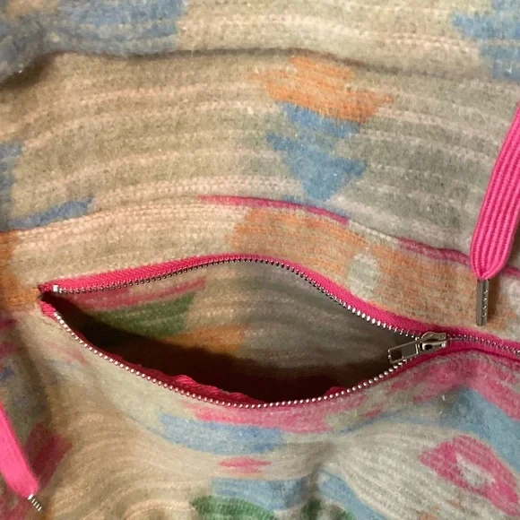 AOP Aztec Hoodie..Thick Warm & Cozy ..Campfire Ready ...Size M Women's (a15 - Picture 5 of 11